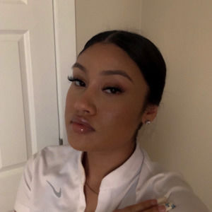 Meet your Posher, Leeah